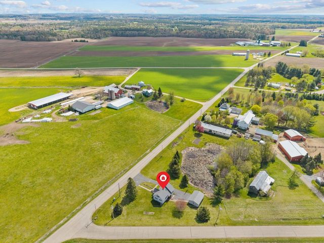 W9789 RIVER BANK ROAD, Clintonville, WI 54929