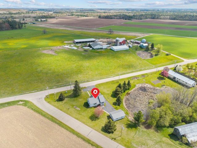 W9789 RIVER BANK ROAD, Clintonville, WI 54929