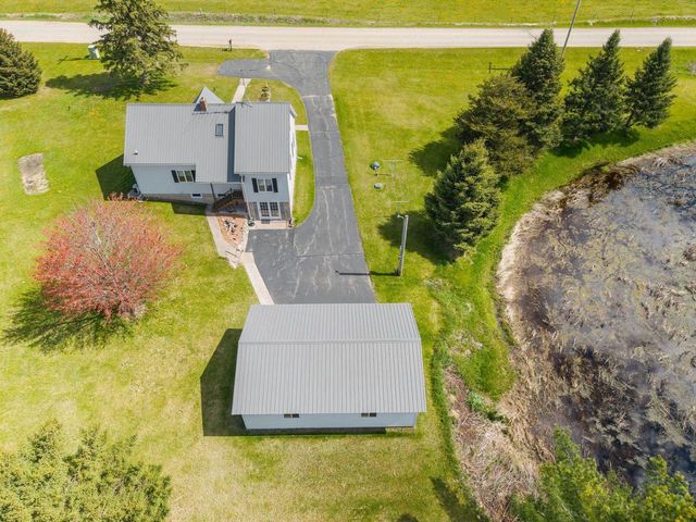 W9789 RIVER BANK ROAD, Clintonville, WI 54929