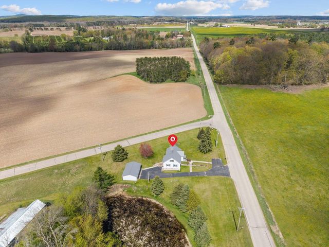 W9789 RIVER BANK ROAD, Clintonville, WI 54929