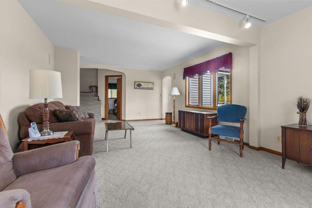 W9789 RIVER BANK ROAD, Clintonville, WI 54929