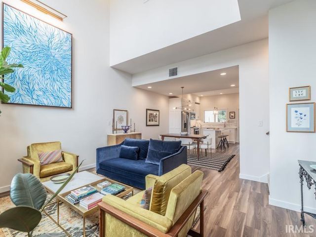 31 Jefferson Ave Ste 102, Evansville, IN 47713