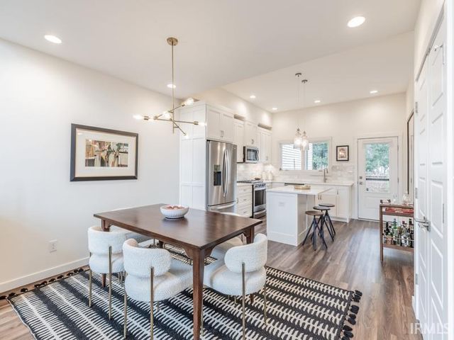 31 Jefferson Ave Ste 102, Evansville, IN 47713