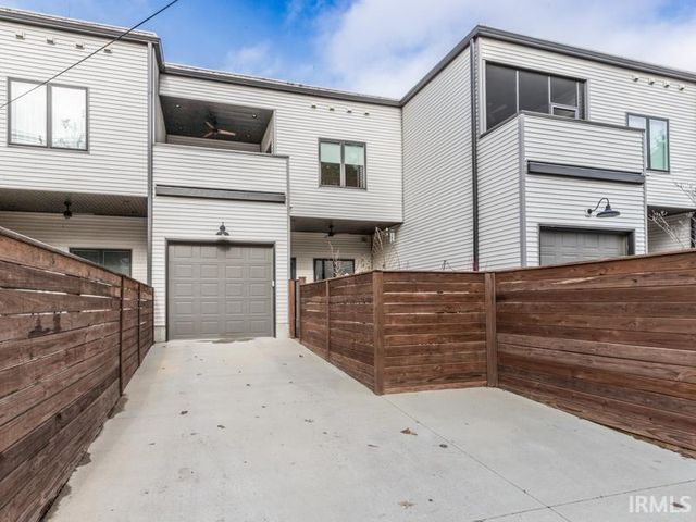 31 Jefferson Ave Ste 102, Evansville, IN 47713