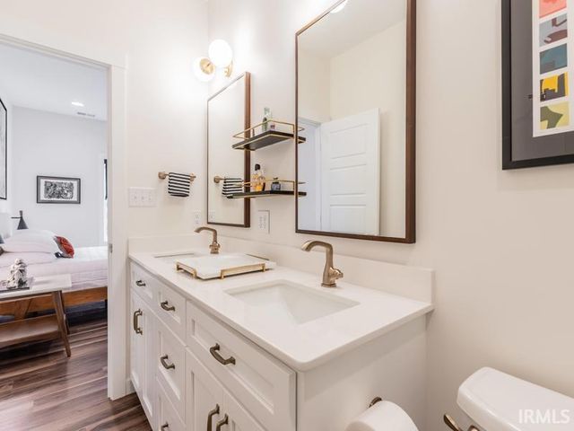 31 Jefferson Ave Ste 102, Evansville, IN 47713