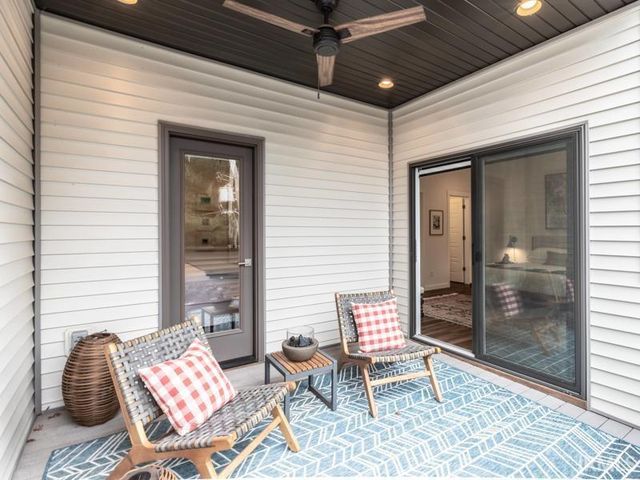 31 Jefferson Ave Ste 102, Evansville, IN 47713