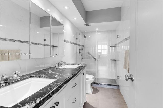 1980 S Ocean Dr 16Q, Hallandale Beach, FL 33009