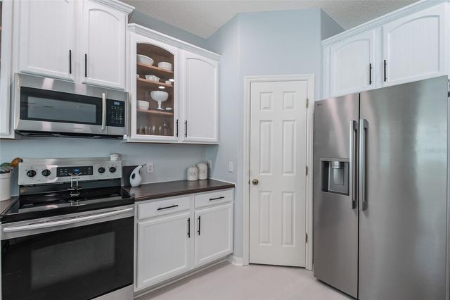 1112 LAVAUR COURT, Kissimmee, FL 34759