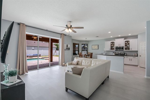 1112 LAVAUR COURT, Kissimmee, FL 34759