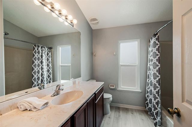 1112 LAVAUR COURT, Kissimmee, FL 34759