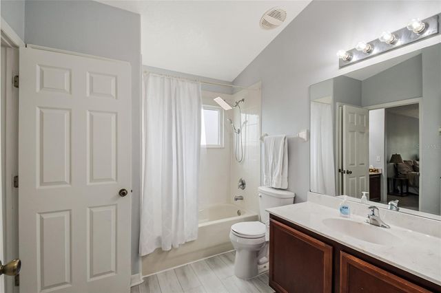 1112 LAVAUR COURT, Kissimmee, FL 34759