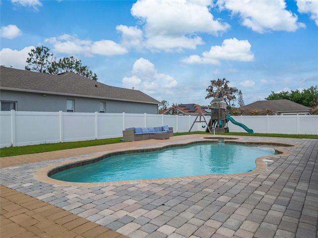 1112 LAVAUR COURT, Kissimmee, FL 34759
