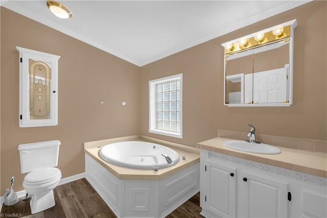 2631 Price Grange Road, Eden, NC 27288