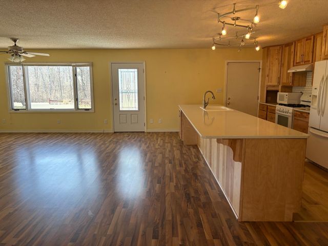 4607 Cherry Lane NE, Bemidji, MN 56601