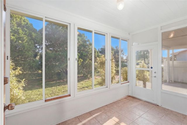 5375 49TH AVENUE N, St Petersburg, FL 33709