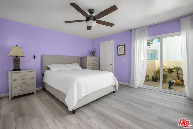 18411 Hatteras Street 114, Tarzana (los Angeles), CA 91356