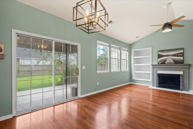 7200 Wistling Godwit Way, Hanahan, SC 29410