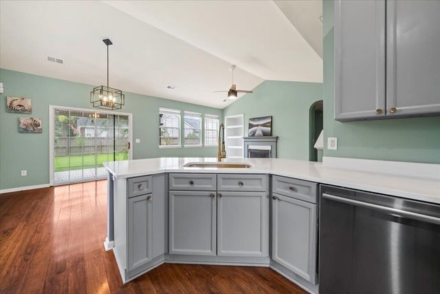 7200 Wistling Godwit Way, Hanahan, SC 29410