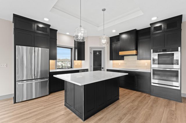 4904 Noble Drive NW, Rochester, MN 55901