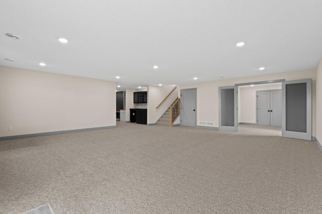 4904 Noble Drive NW, Rochester, MN 55901