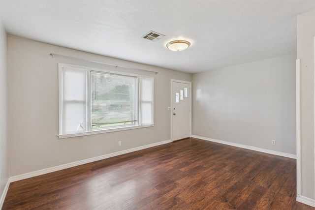 2344 W Britton Road, The Village, OK 73120