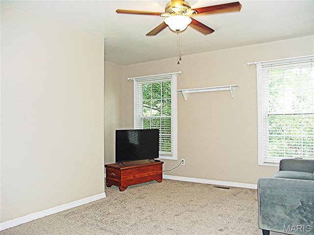 850 Ivy Trace, Ballwin, MO 63021