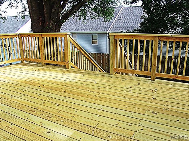850 Ivy Trace, Ballwin, MO 63021