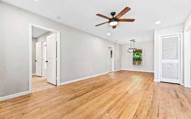 3807 Falls Drive, Dallas, TX 75211