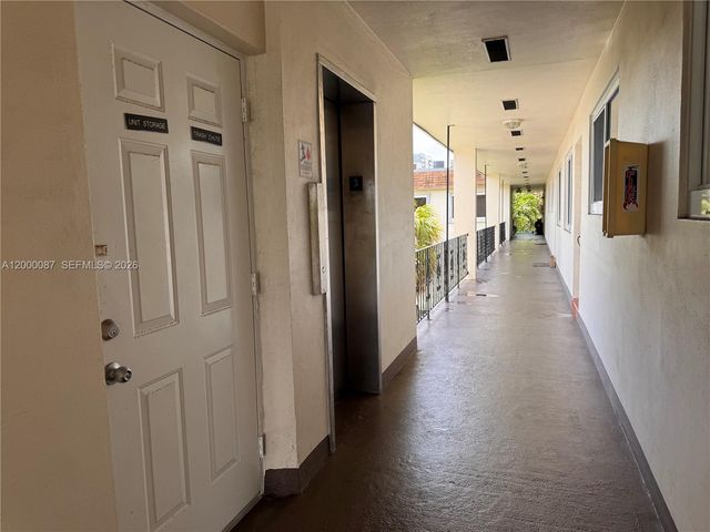 2210 Taylor St 305, Hollywood, FL 33020