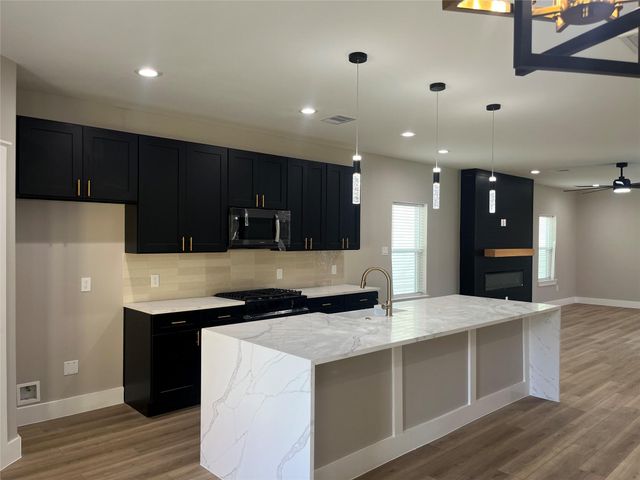 8010 Cora Street, Houston, TX 77088