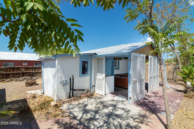 313 W Palma Street, Superior, AZ 85173