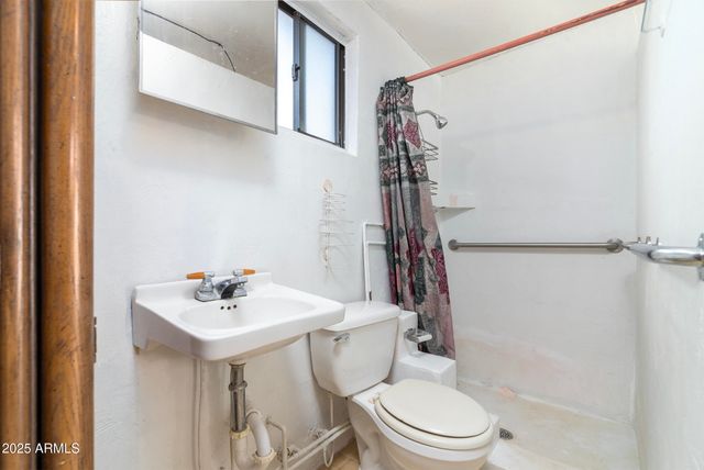 313 W Palma Street, Superior, AZ 85173