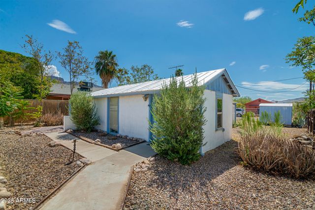 313 W Palma Street, Superior, AZ 85173