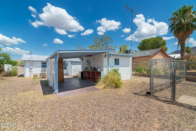 313 W Palma Street, Superior, AZ 85173