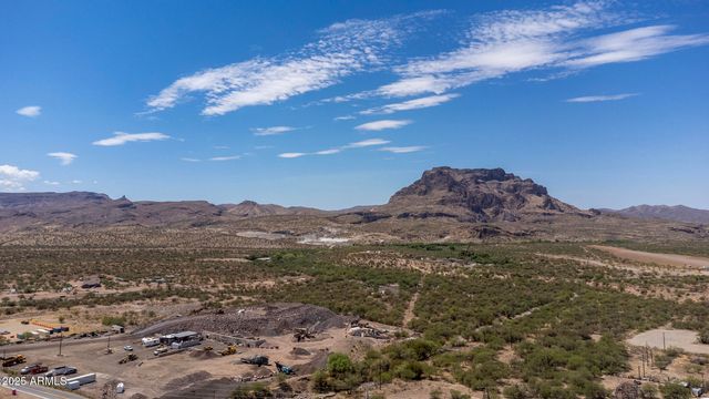 313 W Palma Street, Superior, AZ 85173