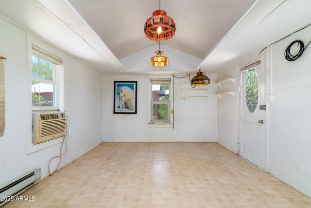 313 W Palma Street, Superior, AZ 85173