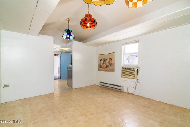 313 W Palma Street, Superior, AZ 85173