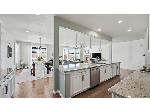 10216 Isle St, Parker, CO 80134