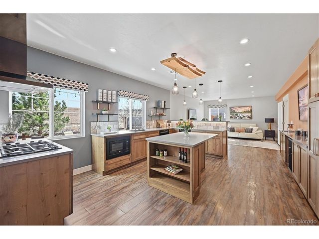 10216 Isle St, Parker, CO 80134