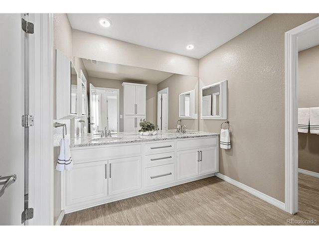 10216 Isle St, Parker, CO 80134