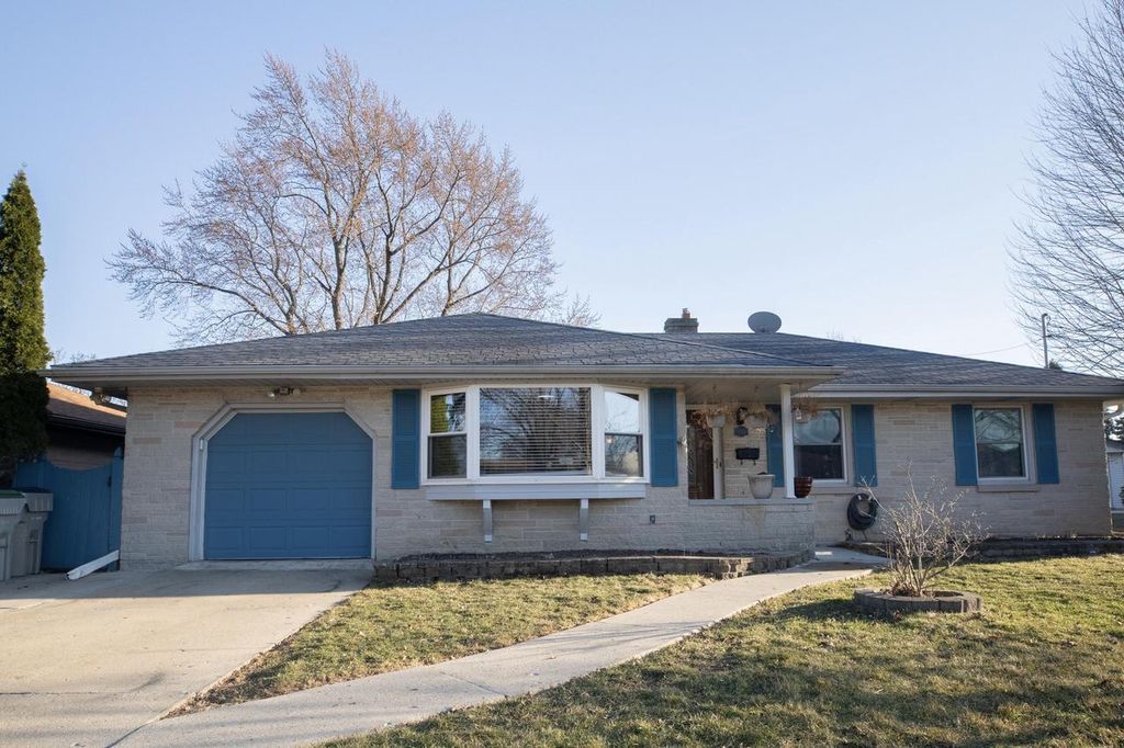 3793 S Massachusetts AVENUE, Milwaukee, WI 53220