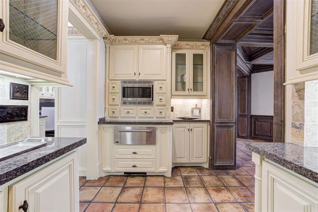 2600 Smoking Oak Road, Norman, OK 73072
