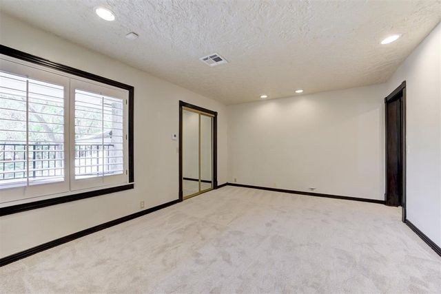 2600 Smoking Oak Road, Norman, OK 73072