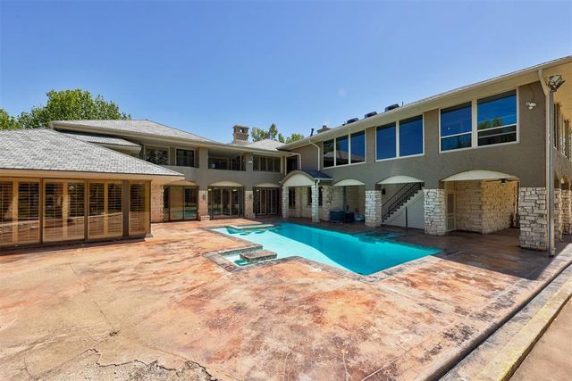 2600 Smoking Oak Road, Norman, OK 73072