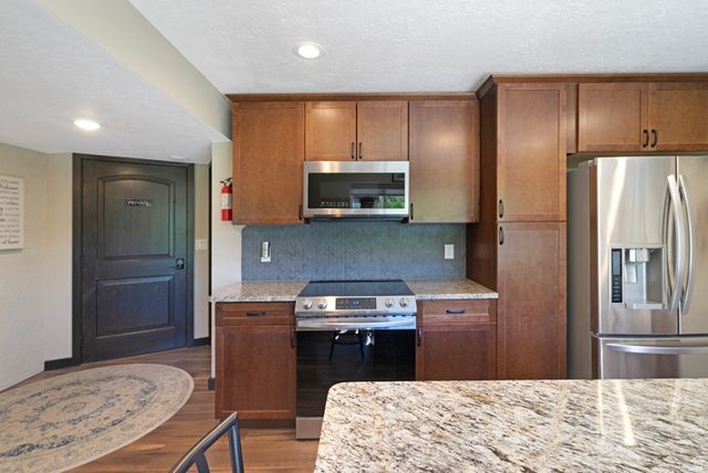 2548 N NORDIC VALLEY DRIVE DR, Eden, UT 84310