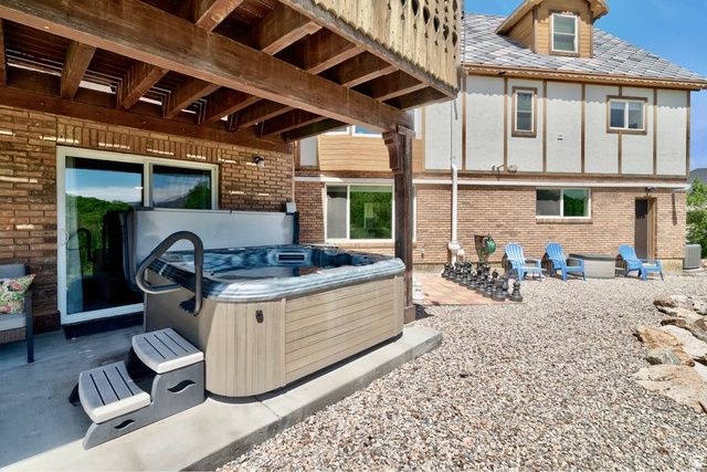 2548 N NORDIC VALLEY DRIVE DR, Eden, UT 84310