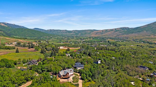 2548 N NORDIC VALLEY DRIVE DR, Eden, UT 84310