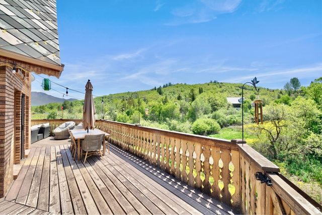 2548 N NORDIC VALLEY DRIVE DR, Eden, UT 84310