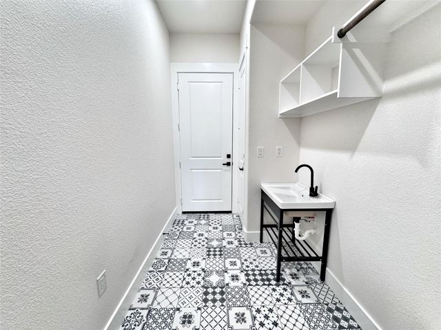 3039 Road 66124, Dayton, TX 77535