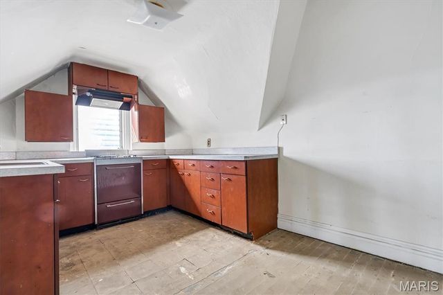 3831 S Grand Boulevard, St Louis, MO 63118